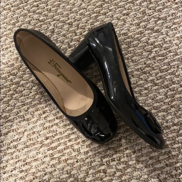 Vintage Ferragamo kitten heels - Picture 4 of 7